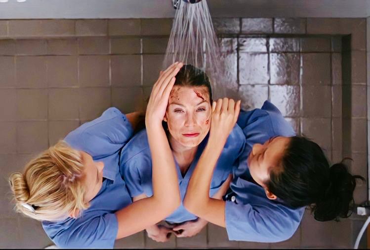 nahradilm's tweet photo. this is my comfort show and you ask me if i'm fine??! #GreysAnatomy https://t.co/m2hnFzG7jx