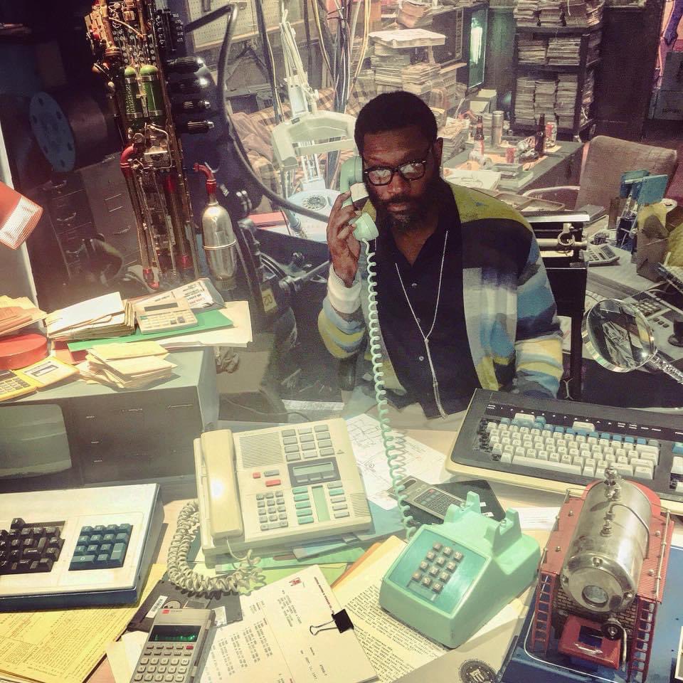 sedwardskc's tweet photo. On the phone warning people in advance. Come hang with me on Friday, June 3rd at 7PM. Celebrating @juneteenthkc with an ‘UNCUT’ conversation about my life, career and the movie industry over drinks and food. And it’s FREE!
#JuneteenthKC #2000Vine https://t.co/92HYflkJ7k