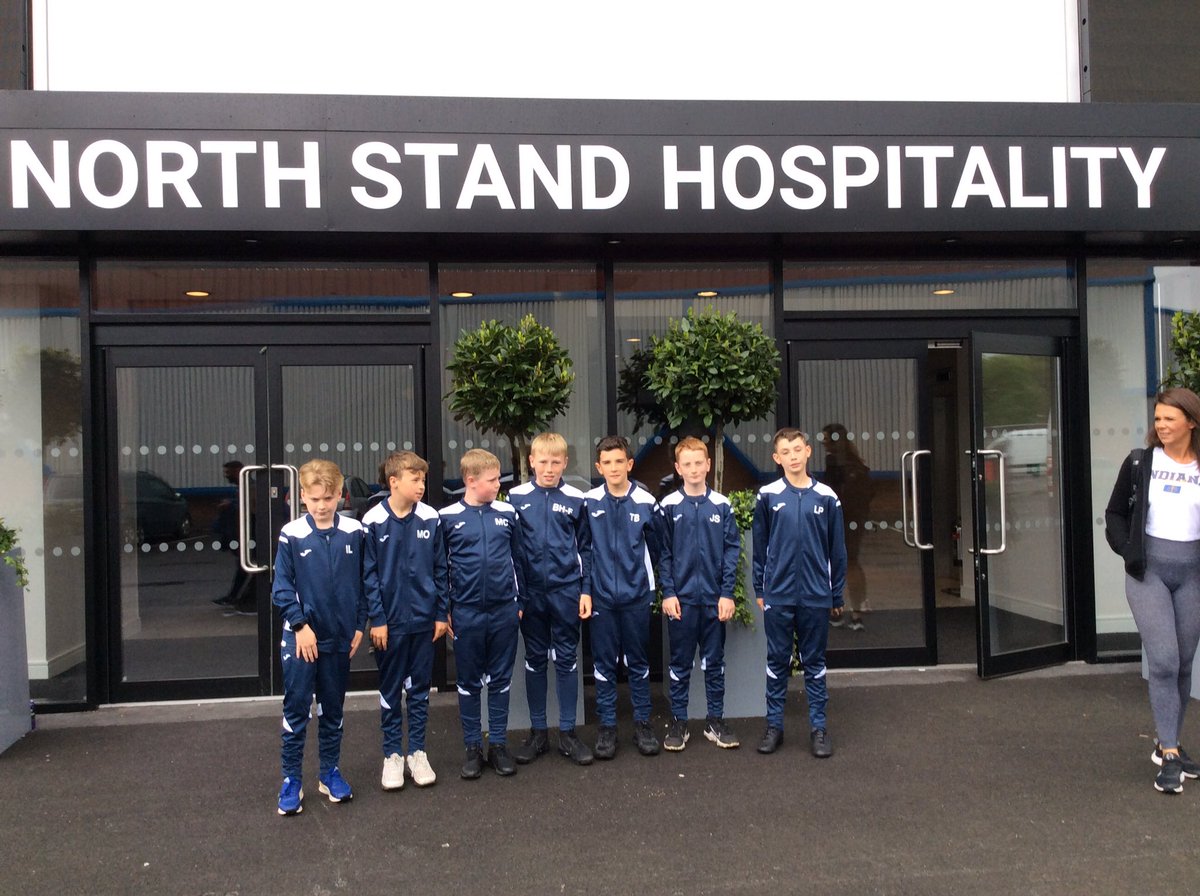 The boys are ready and waiting for our coach to take us to Watford for the premier League Primary Stars competition where we are representing Burnley FC. 💪