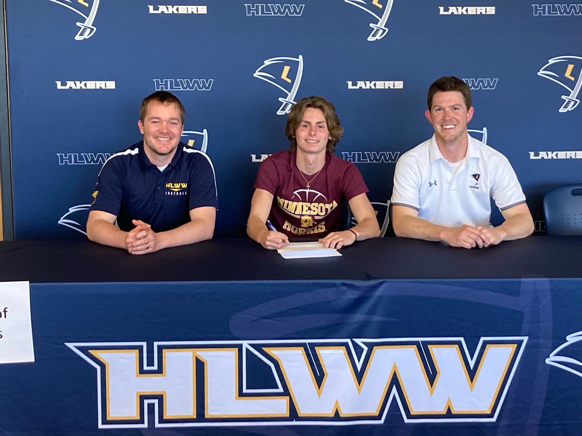 HLWWBoysHoops's tweet photo. Way to go Preston! #family https://t.co/pNh27cUY6I