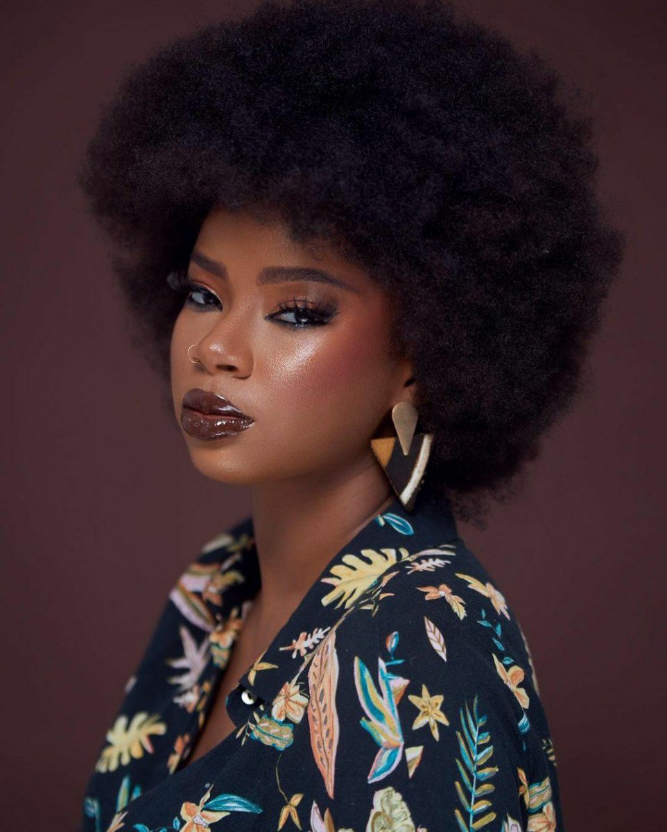 motion19store's tweet photo. Le portrait de la semaine est signé @styve_hindris_photography IG
Muse: @mourzane_ IG
Mua: @mewaglamsaddict IG
#portraitoftheweek #237creators
#portrait #cameroon
#motion19 #feelfreetocreate https://t.co/RK9649Cfjr