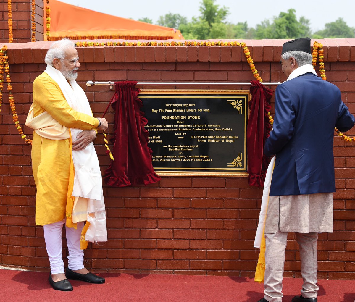 DevarshiJoshi17's tweet photo. PM @narendramodi addressed a programme in #Lumbini, the birthplace of #LordBuddha on the auspicious occasion of #BuddhaPurnima. 
#PMModi &amp; Nepal PM Sher Bahadur Deuba laid the foundation stone for said PM Modi.

#PMModiInNepal

 https://t.co/lniUI81ZSn
https://t.co/WQ2p7PluqG https://t.co/L7avYIpBn7
