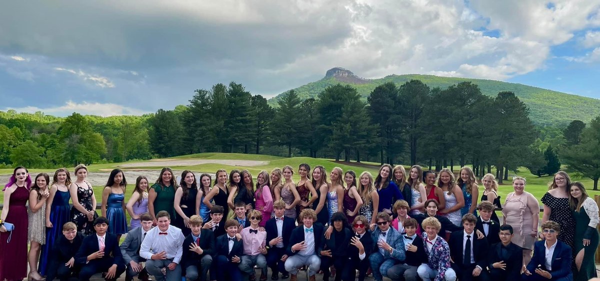 PMMS_Ravens's tweet photo. What a great evening at the 8th grade formal!
#RavensRock
#AlmostAFreshman https://t.co/qhb7JbAVfN
