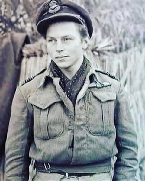 CF18Demo's tweet photo. It was with great sadness that we learned that Second World War fighter pilot ace, Wing Commander James Francis “Stocky” Edwards, passed away on Saturday, May 14th. Stocky Edwards was 100 years old. https://t.co/yGmiUeNR1a