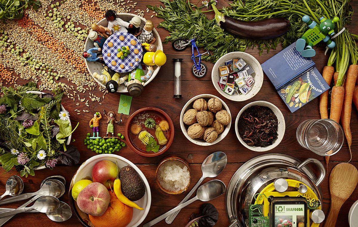 PIK_Climate's tweet photo. How to avoid eating the world: In the #food sector, curbing growth alone would not make our food system #sustainable – but changing what we eat and putting a price on carbon would. 📢New PIK study! #degrowth #CarbonPrice
https://t.co/bjy5LlEk00 https://t.co/F5IJozBXFL