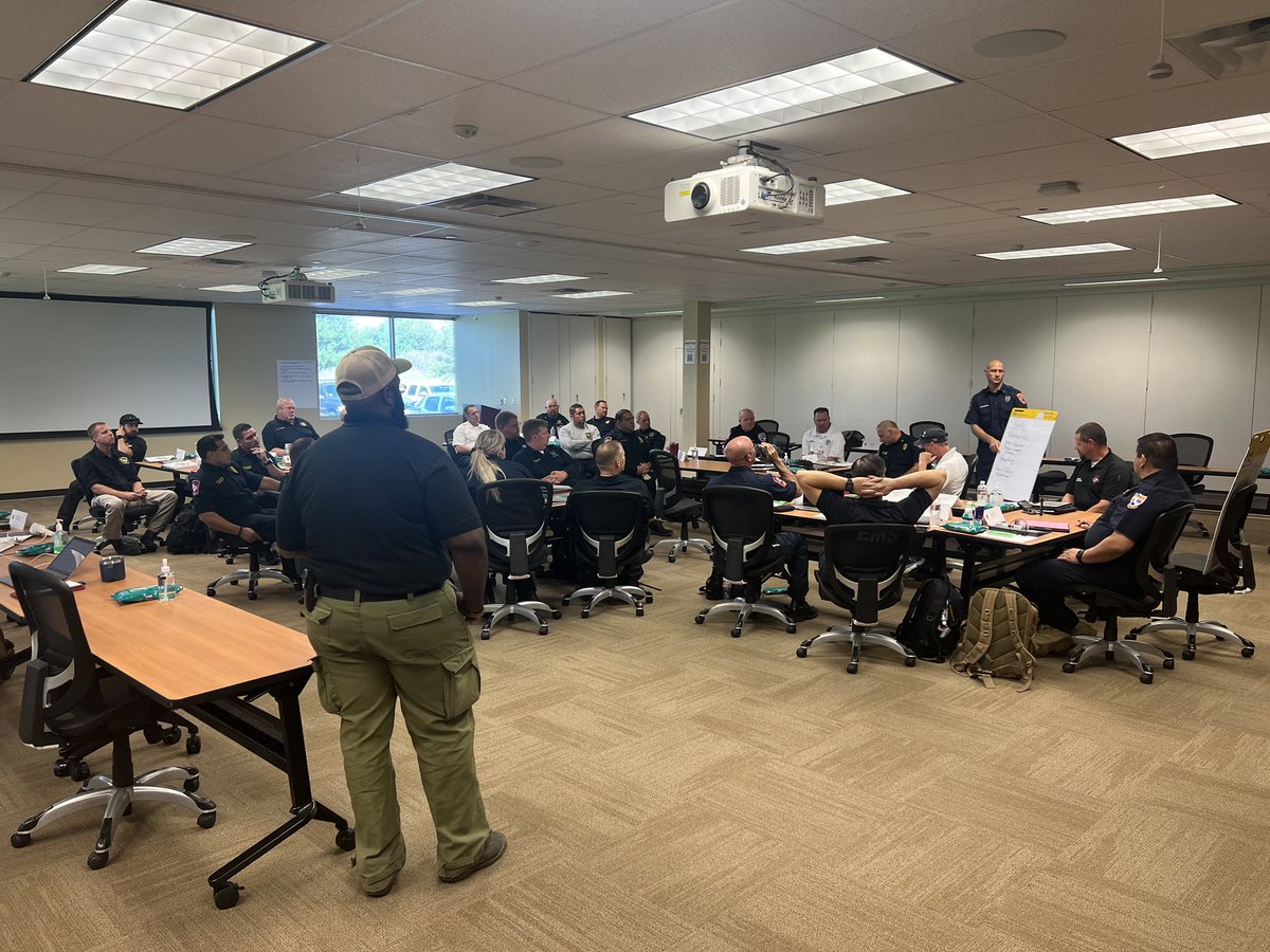 TXEMTF's tweet photo. Another #TXEMTF class begins today. 

27 Medical Incident Support Team (MIST) members are starting their MEDL class today in San Antonio. 

The class is jointly taught between the @TXForestService &amp; @TXEMTF to train medical leaders for wildfire support missions across the state. https://t.co/HkSRxjEdEq