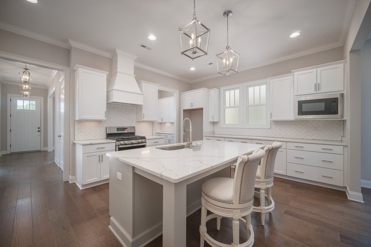 Builders_Group's tweet image. Another home hot off the press 🔥 🔥
•
Call us today if you want to learn more about building your home! (205)342-3940
•
 #Sold #VillageatOaklandSprings #Madison #HomeBuilder #NewConstruction #ResidentialConstruction