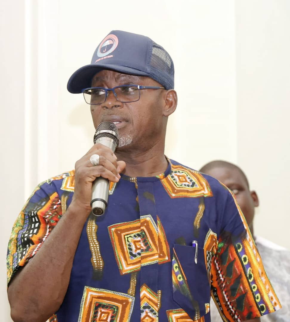 BemOrtese's tweet photo. The @OfficialPDPNig  will take Nigeria out of socioeconomic pains experienced under the Apc led Federal Government by presenting a credible candidate. @GovSamuelOrtom  stated this while receiving Bukola Saraki at the Benue Peoples house makurdi,Benue State. #macoroni #banty #cudd https://t.co/ibmsc8wug7
