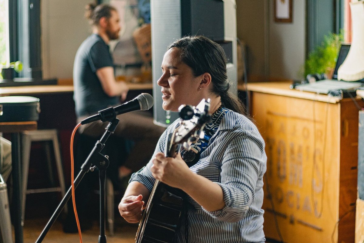 womenontap's tweet photo. ๐ธ MORE OFFICIAL PHOTOS ๐ธ
We commissioned @RoostersIsobel & @BrewWhatMate as a duo to take our official #WOTFESTSIX photos and they're now all up online ๐
Here's a snap from our Women In Music Showcase @MajorTomsSocial ๐ถ๐ธ
Browse them all here: https://t.co/GwAd5Uqu6I https://t.co/vqaUubtfQX