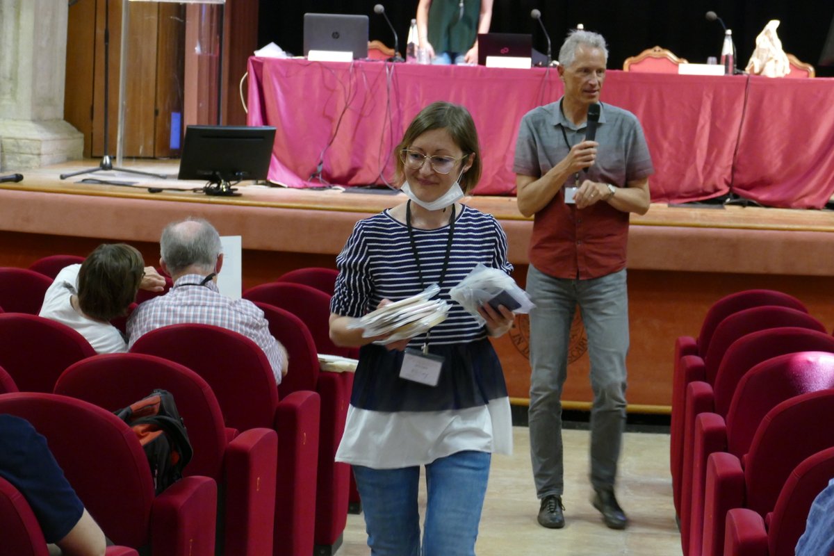 h2020sunshine's tweet photo. When we said "hands-on sessions", we meant it! In the one of Bernd Nowack (@Empa_CH) & Camilla Delpivo (@SAbyNA2020 project & @Leitat), the #Nanosafety School attendants were handed nano-containing materials... For example, a wonderful (unused! 😉) #nanosilver sock.
#venicenano22 https://t.co/pBXjqxSUbP