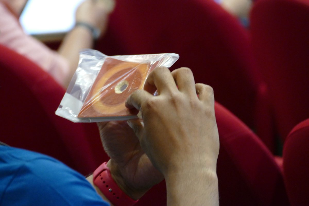 h2020sunshine's tweet photo. When we said "hands-on sessions", we meant it! In the one of Bernd Nowack (@Empa_CH) & Camilla Delpivo (@SAbyNA2020 project & @Leitat), the #Nanosafety School attendants were handed nano-containing materials... For example, a wonderful (unused! 😉) #nanosilver sock.
#venicenano22 https://t.co/pBXjqxSUbP