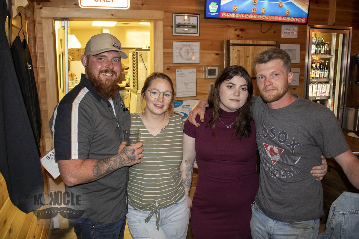 MonocleEnt's tweet photo. I'm back at Sam's Bar &amp; Grill for another game of Trivia Kings, Yuengs &amp; Wings tonight at 7! Last week, "Wet Dreams" took 1st, "Busch Latte" took 2nd, and "Alfredo's Pizza" took 3rd, winning them all gift certificates! #monocletrivia https://t.co/DXcfZzR5TO