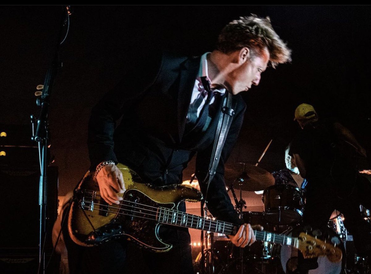 TravisBand's tweet photo. Thank you to everyone who has come along to the UK tour so far. It’s soooooo good to be back! Manchester tomorrow, can’t wait. Love D,F,A,N X
📸@CrowdPerspectiv https://t.co/dCevlNX8Xk