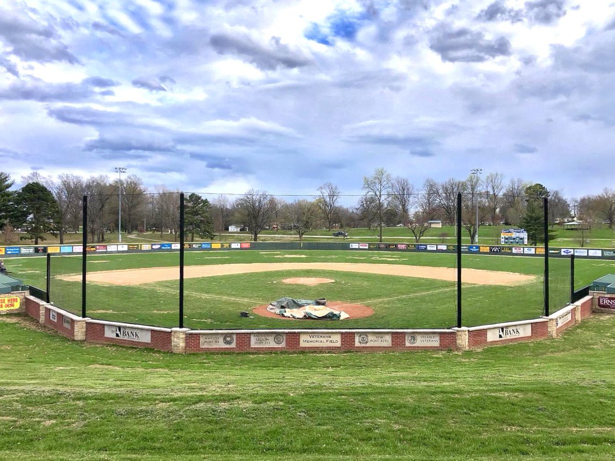 Turfaceproducts's tweet image. Check out this full skin renovation by @bwinka

96 tons of Diamond Select goes a long way 👏🏼

#fieldinstallation #baseball #cityofperryville #Turface #DiamondSelect
