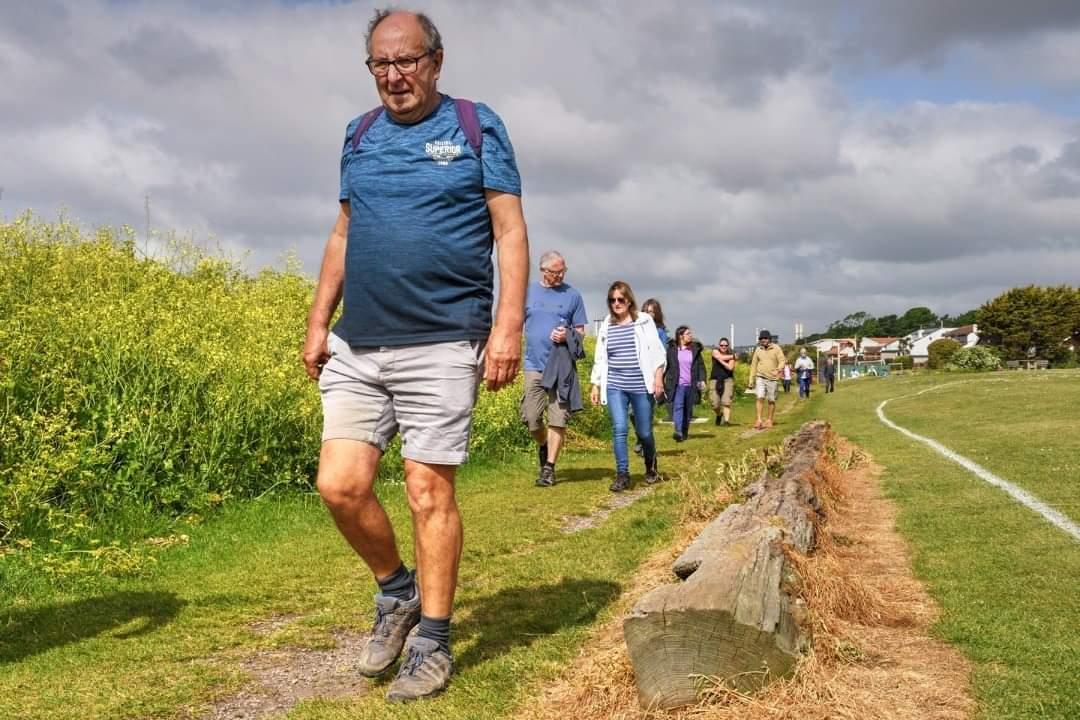 CTywydd's tweet photo. A big thank you to the fantastic @Valeways volunteers that have given up their time for the @visitthevale #10daysinmay walks #ValeOfGlamorgan #bromorgannwg & as well as back-marking and helping, contributing with their knowledge, enthusiasm & expertise. #amdroynyfro #volunteers https://t.co/Yy449TeRym