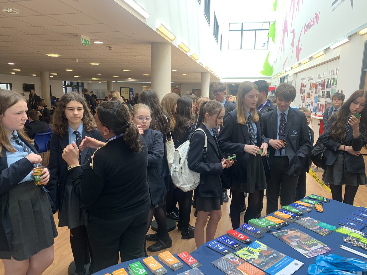 ASPoliceBPA's tweet photo. @ASPolice BPA executive team supported by BPA volunteers and local Bridgwater neighbourhood policing team working Police Pop at @Chilton_Trinity school Bridgwater this afternoon, great engagement with students, tour of Police HQ next WTS …. https://t.co/65DwyVnUGQ