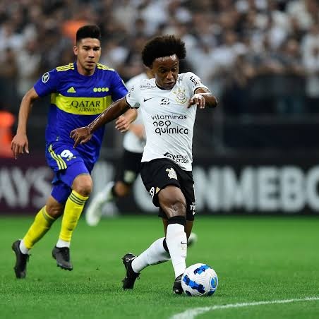 _sccpnews's tweet photo. ⚫⚪ | O SBT transmitirá o jogo entre Boca Juniors e Corinthians para o Estado de São Paulo e as cidades de Curitiba, Londrina, Maringá e Ponta Grossa.

📰 | @TVObservatorio https://t.co/sPwUQUAUI6