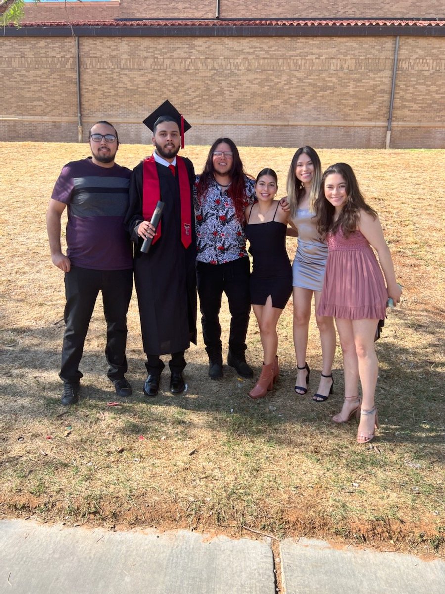 ivan__campos's tweet photo. When you come to the realization that you never succeed entirely on your own and that the impact of others is the reason you are where you are, then you have truly succeeded. 

GG Lubbock https://t.co/CbLNDiGHNc