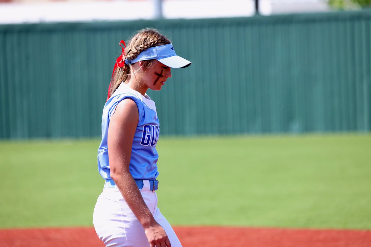 Olivia Eft tweet media