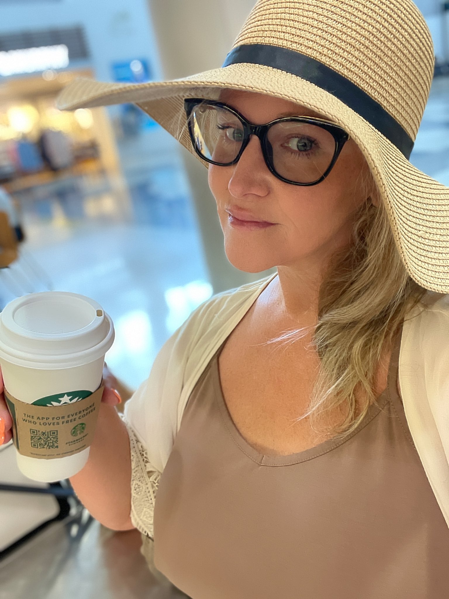 ⭐️ Dee Siren ⭐️ “From Hotwife To Healer ” on Twitter: "On my way to