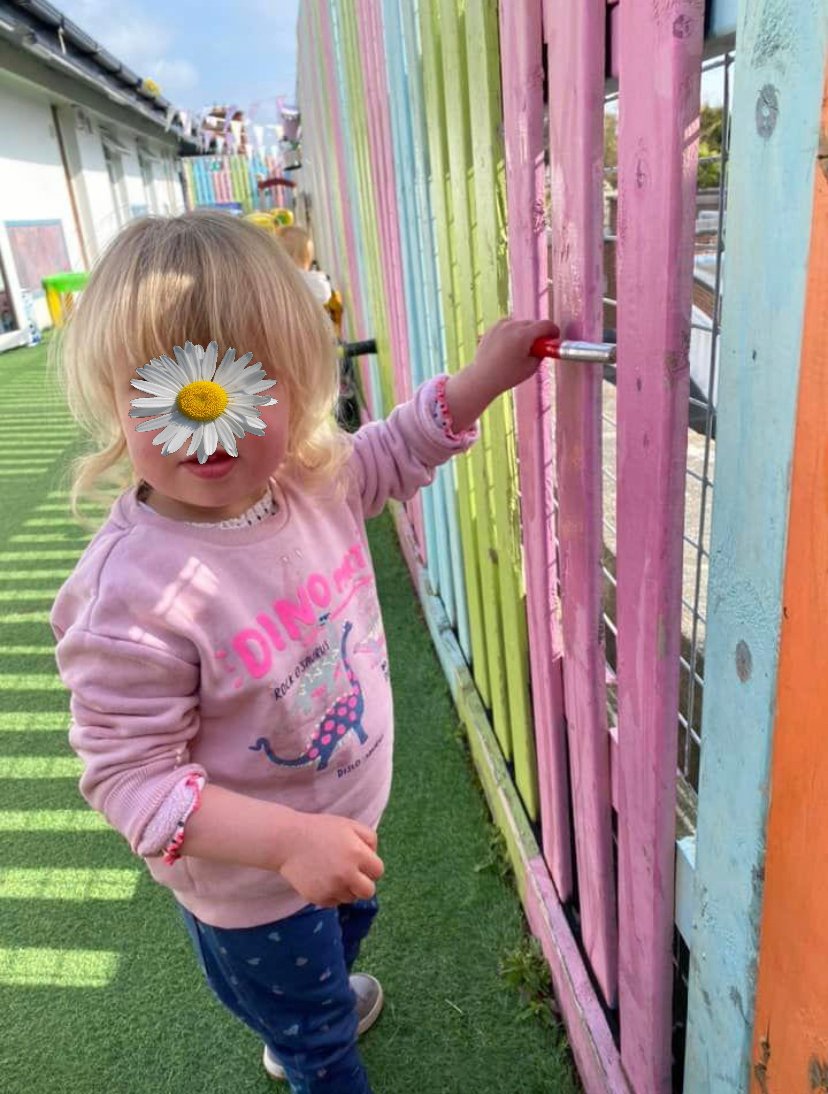 daisychaindub's tweet photo. ๐๐ข๐ฅ๐ฅ๐ญ๐จ๐ฐ๐ง ๐๐๐ง๐ญ๐ซ๐: The toddlers loved using water to paint all the fences and walls. They proved to be quite the artists, all of them! #fencepainting #daisychaincare #childcaredublin #daisychaindub #toddlers #milltown https://t.co/1rnchZgWv9