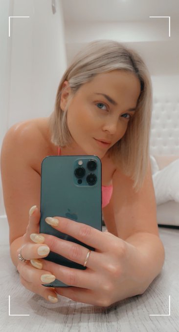 OnlyFans https://t.co/u3IOstn0SM https://t.co/7uoBzULNCX