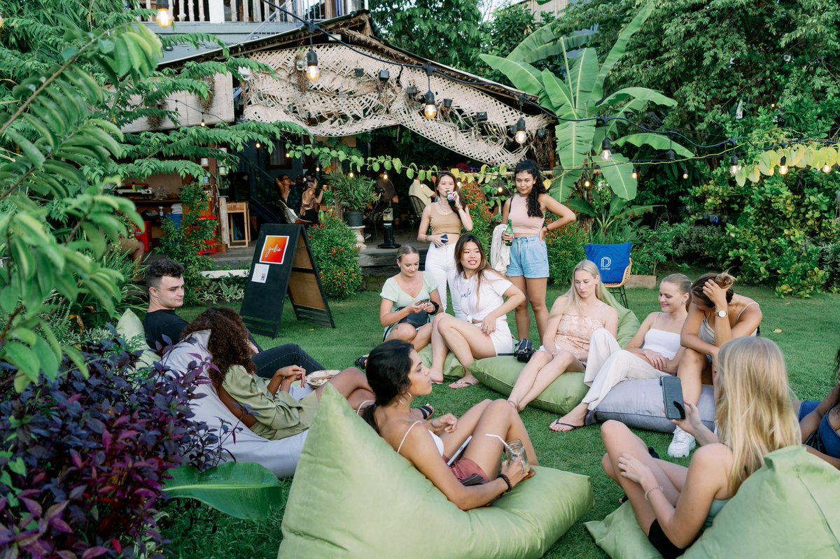 next up: bali sunset lawn party photos 🤞🏻