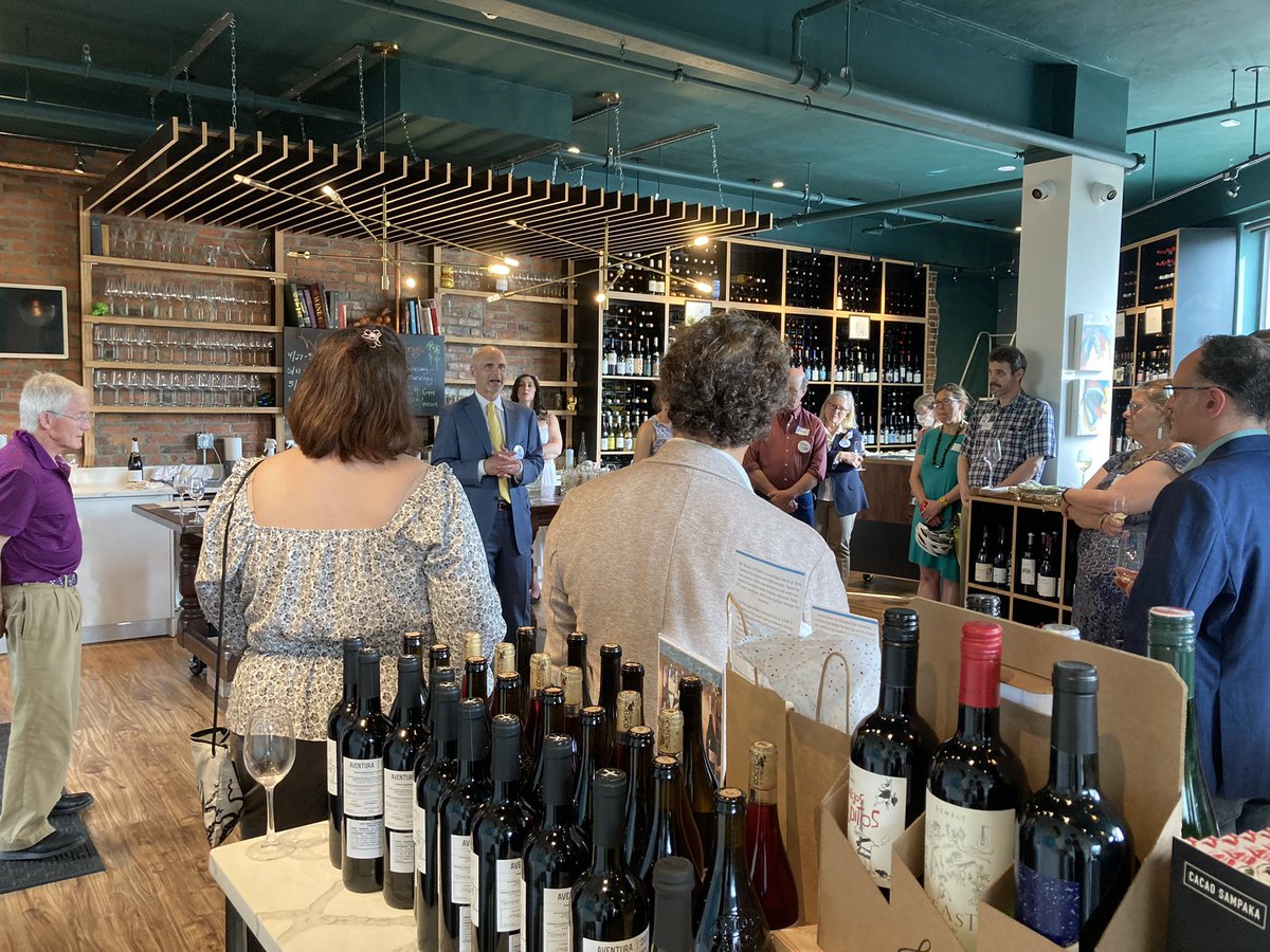 Doug4StateRep's tweet photo. Fantastic fundraiser at Lucille Wine Shop in Lynn this weekend!  Check out this local woman-owned business! #LynnMA #LucilleWineShop #doug4rep #dougthompson #ClimateActionNow #healthcare https://t.co/0mUlMkjewV