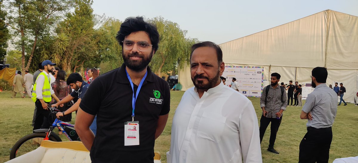 PakzonElectric's tweet photo. PakZon Electric Stall at Future Fest 2022 Islamabad.
#FutureFestPK #FromPakistanWithTech
#TechnologySolutions #TechTheseDays #Entrepreneurship https://t.co/i8BS6L8lAJ