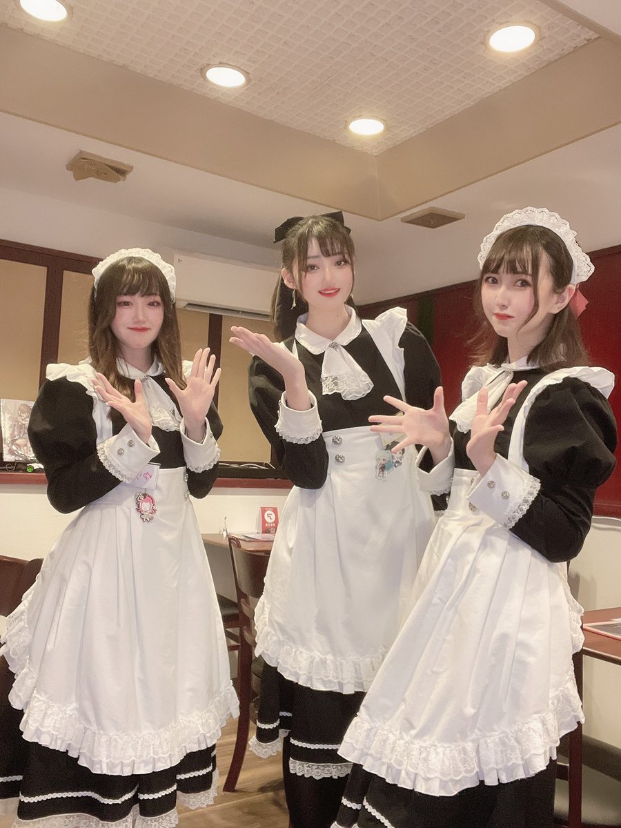 上野（湯島）にあるクラシカルなメイド服が特徴のメイドカフェです