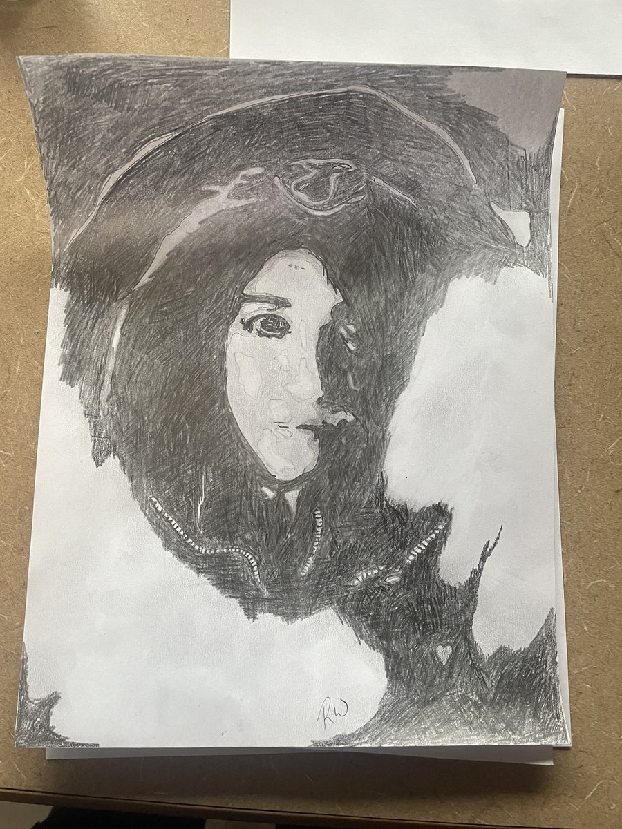 Took advantage of some time before rental renos to do some drawing. It’s been years. It is nice to express my artistic side somewhere other than the golf course #pencilart