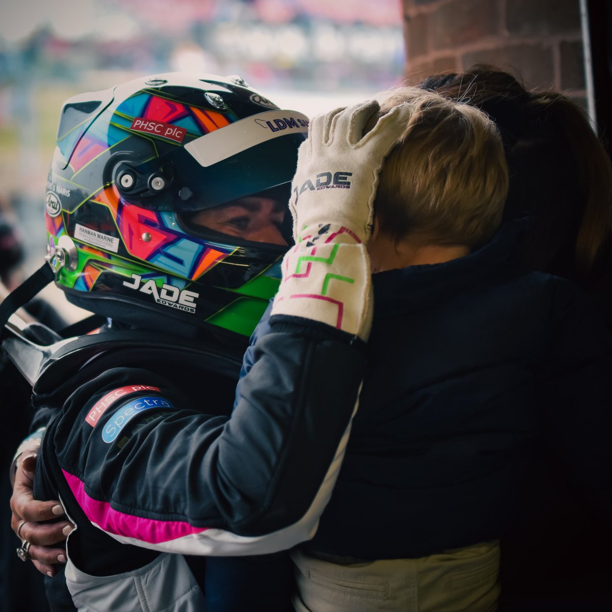 JadeEdwards9's tweet photo. Brands Hatch Indy ⬇️⬇️⬇️ https://t.co/Hh5DJswUar