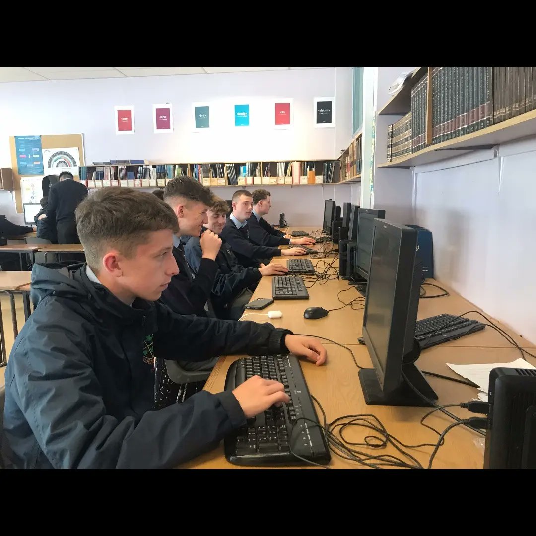 cbscarlow's tweet photo. Students from 4H coding their websites to display their Phenomenon based project.
#cbsfamily #coding #html #appleaday #4HHeros #weddesign https://t.co/gqDBubq8c0