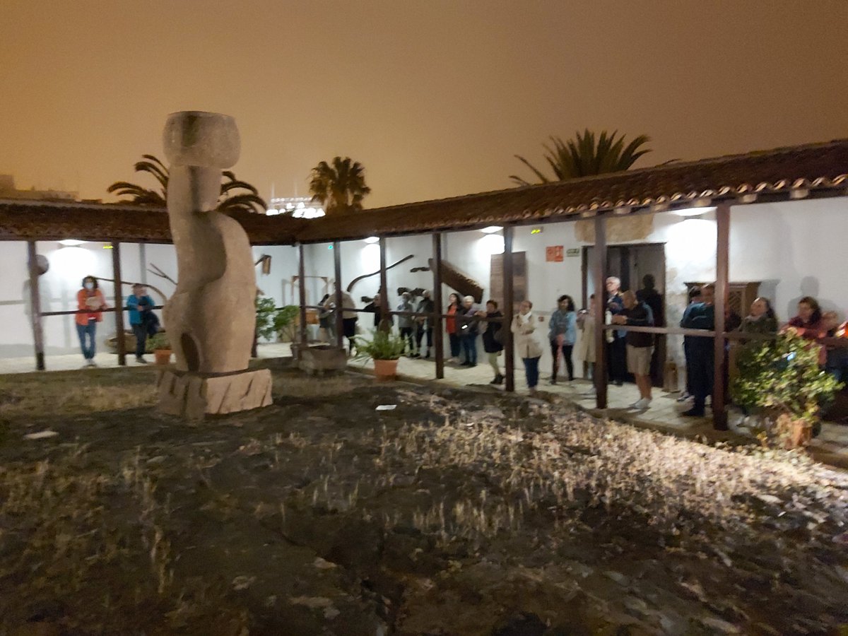 cit_sur's tweet photo. El sábado 14 de mayo tuvo lugar la Ruta Histórica San Miguel de Abona Bajo la luna llena, organizada por el CIT Sur con la colaboración del Área de Turismo del Ayuntamiento de San Miguel de Abona. 
Una visita llena de contrastes, sabiduría y peculiaridades. https://t.co/CvKNzKewAS