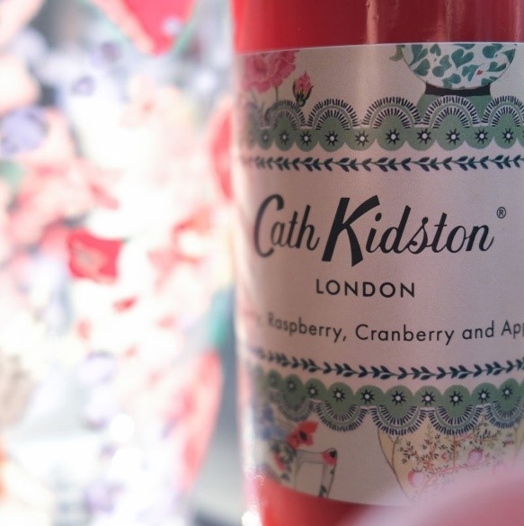 CrownPartner's tweet photo. The team over at Sejuiced worked with Cath Kidston to create these intricate labels for a bespoke range of drinks recently

Their working relationship has blossomed into something as beautiful as the drinks that were produced for their press event recently

#Sejuiced #CathKidston https://t.co/UccfH2vQkS