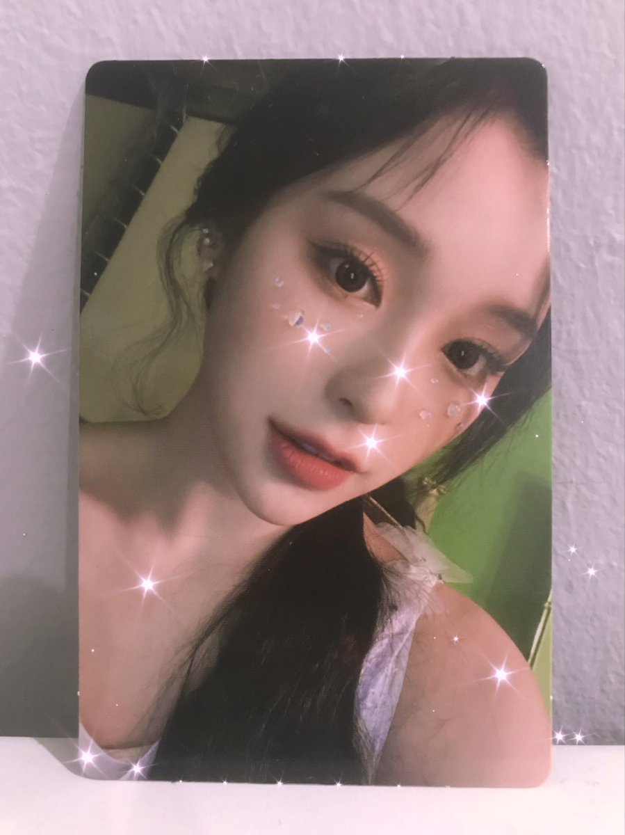 hoohoo126's tweet photo. my baby gahyeon arrived ๐ซถ๐ป
thanks @hanwolfsy traded with me
#gahyeon #leegahyeon
#๊ฐํ #์ด๊ฐํ
#dreamcatcher #๋๋ฆผ์บ์ณย
#apocalypse_save_usย #maison https://t.co/o8ICuJPRe1