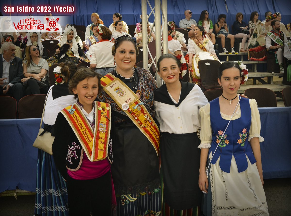 ffiestavendimia's tweet photo. 🔜 Seguimos visitando fiestas y municipios amigos recuperando momentos no vividos estos últimos tiempo.
#FiestaDeLaVendimia #Jumilla #SanIsidro #Yecla #Vendis #Eventos #Actos https://t.co/nkjvnDBi6n