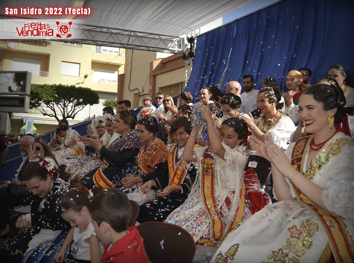 ffiestavendimia's tweet photo. 🔜 Seguimos visitando fiestas y municipios amigos recuperando momentos no vividos estos últimos tiempo.
#FiestaDeLaVendimia #Jumilla #SanIsidro #Yecla #Vendis #Eventos #Actos https://t.co/nkjvnDBi6n