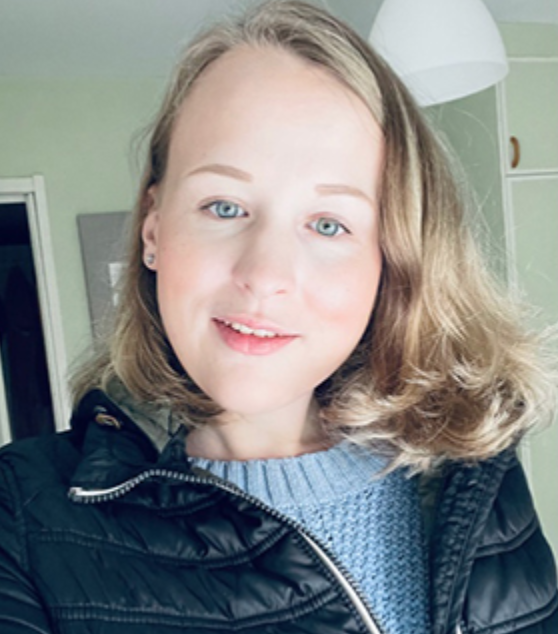 UppsalaSoapbox's tweet photo. Have you ever wondered which are the first steps in finding a drug? Stefanie Kampen, a PhD student from the @CarlssonLab at @UU_University, will explain the first steps in finding a drug against Parkinson’s disease. Do not miss it!! https://t.co/ZlpgM5aT2U