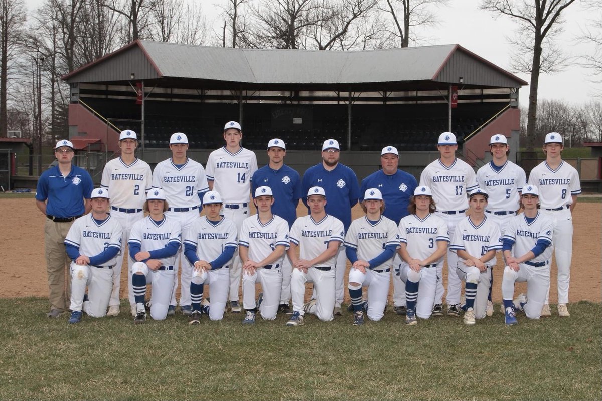 BatesvilleBB's tweet photo. ⚾️ SENIOR NIGHT!

Come out to Liberty Park this afternoon to watch some baseball as the Batesville Bulldogs attempt to win the EIAC outright versus the South Dearborn Knights starting at 5:30pm! We will have a pregame ceremony to honor our 10 seniors and their families! 🎳 #BABTJ https://t.co/tubvyp0xiJ