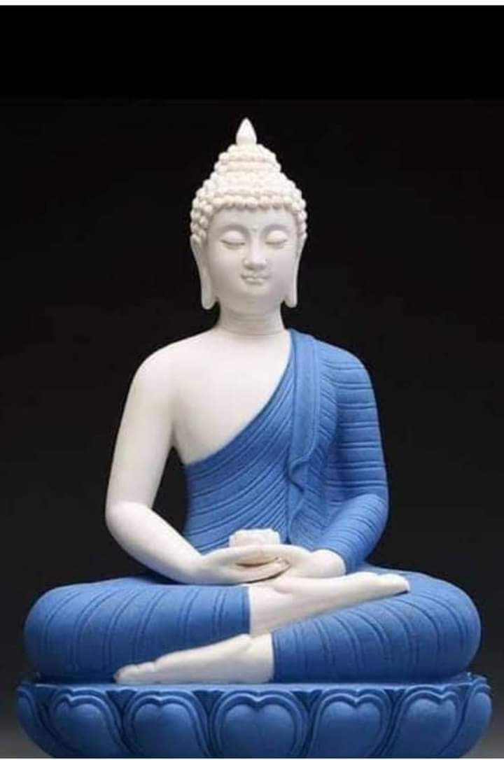 विश्व के महान संघठक #तथागत्_गौतम_बुद्ध 2584वें #बुद्ध_पुर्णिमा के अवसर पर सभी बहुजनों को हार्दिक बधाई एवं मंइलकामनाएं.... 
#BuddhaPurnima