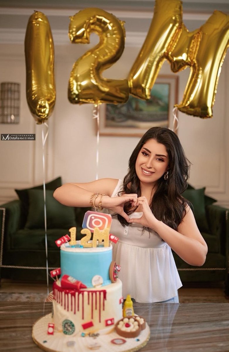 magicceleb's tweet photo. الفنانة #ايتن_عامر تحتفل بوصول حسابها على أنستغرام إلى 12 مليون متابع 🎉❤ معلقة: "شكرا على الكلمة الحلوة وكل لحظة تشجيع"
@AYTENAMER https://t.co/U1BkN7rvit