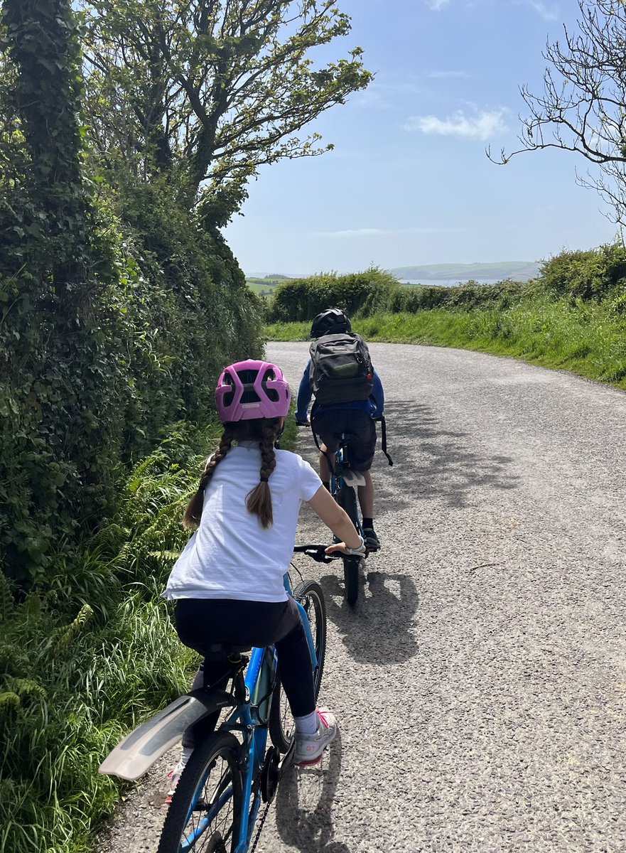 hynzie's tweet photo. #BikeWeekCork #summercove, #KinsaleBikes still going strong…. 2 years streak of cycling to school hail rain and shine https://t.co/dv0ltX59I9