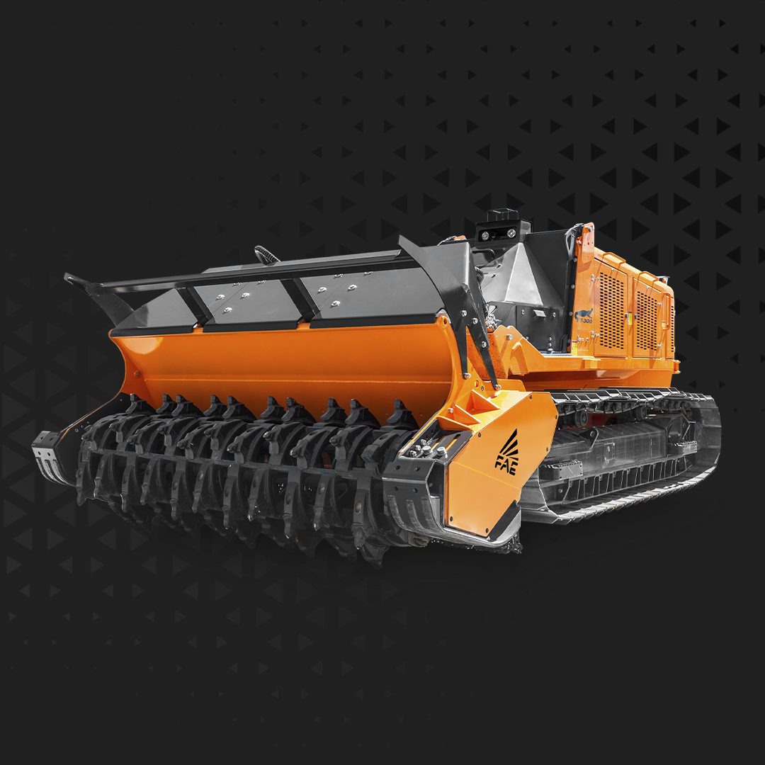eokhub's tweet photo. With time the @FAE PT-300 D:MINE is increasing its global presence. This remote-controlled tracked carrier is designed to endure extreme stress. It is designed to clear #ERW and anti-tank mines.

#FAEmachinery #MAKETHEDIFFERENCE #demining #italy #EOD #IED #IEDD #EOKHUB https://t.co/VQAl3U63Jm