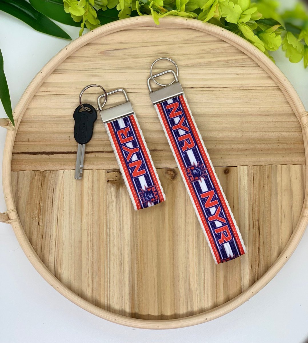 irismaze2427's tweet photo. Excited to share this item from my #etsy shop: New York Rangers Short Lanyard /Key Wristlets for Men and Women/ Ribbon key Fob/ Keychain gift for hockey Fans #sportskeychain #ribbonkeywristlet #hockeyfansgifts #newyorkrangersfob #keylanyard https://t.co/tgdSIy5avy https://t.co/kMMm04W63b