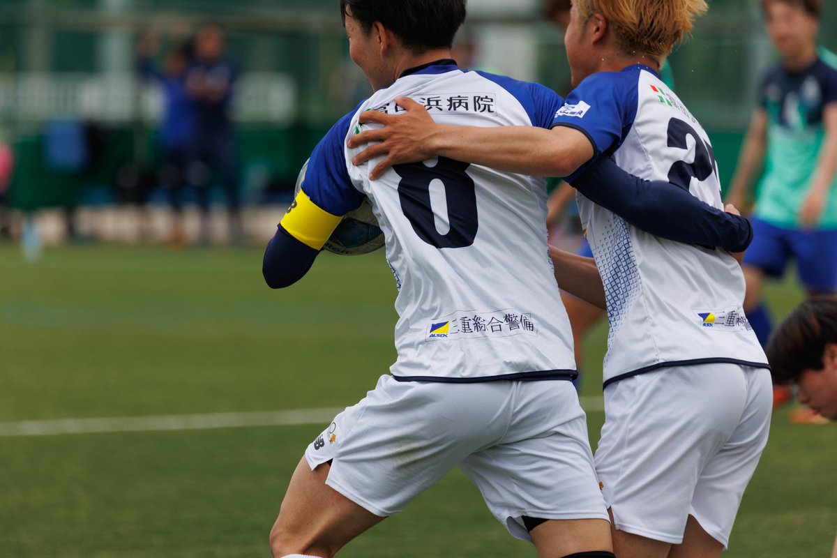 kooskee10's tweet photo. 昨日はいつぶりかの90分フルタイム出場と点を決めることが出来ました。
試合は途中退場者を出し10人になるも、ロスタイムになんとか決めて引き分けに。
今日は身体が悲鳴をあげております。

まだまだこれから。 https://t.co/kLqlfrokiN