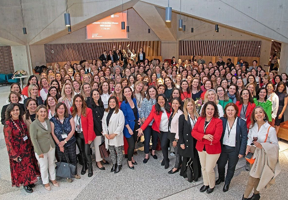 Women360Congres's tweet photo. te identificas con los 25 #insights de @peixco / Gemma Cernuda? 
https://t.co/WstNjulRMR 
#WomenOnBoard #EllasDeciden #Shethinking #Feminism #UCLAb https://t.co/cN5GbALKM4