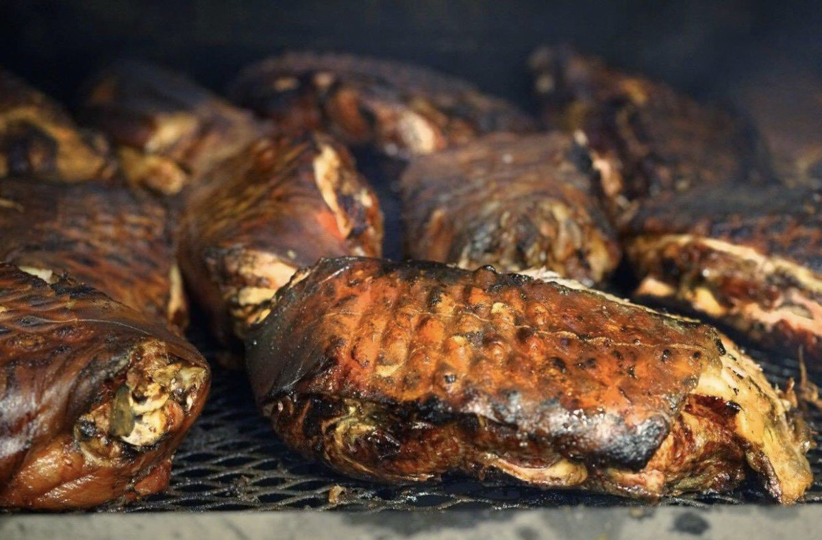 barbecuefest's tweet photo. National Barbecue Day...in #LexingtonNC we celebrate &amp; honor the #WorldsBestQ 365 days a year!! 🔥🙌

#LexingtonStyle #PitCookedToPerfection #NationalBarbecueDay https://t.co/62T9dH8hrA