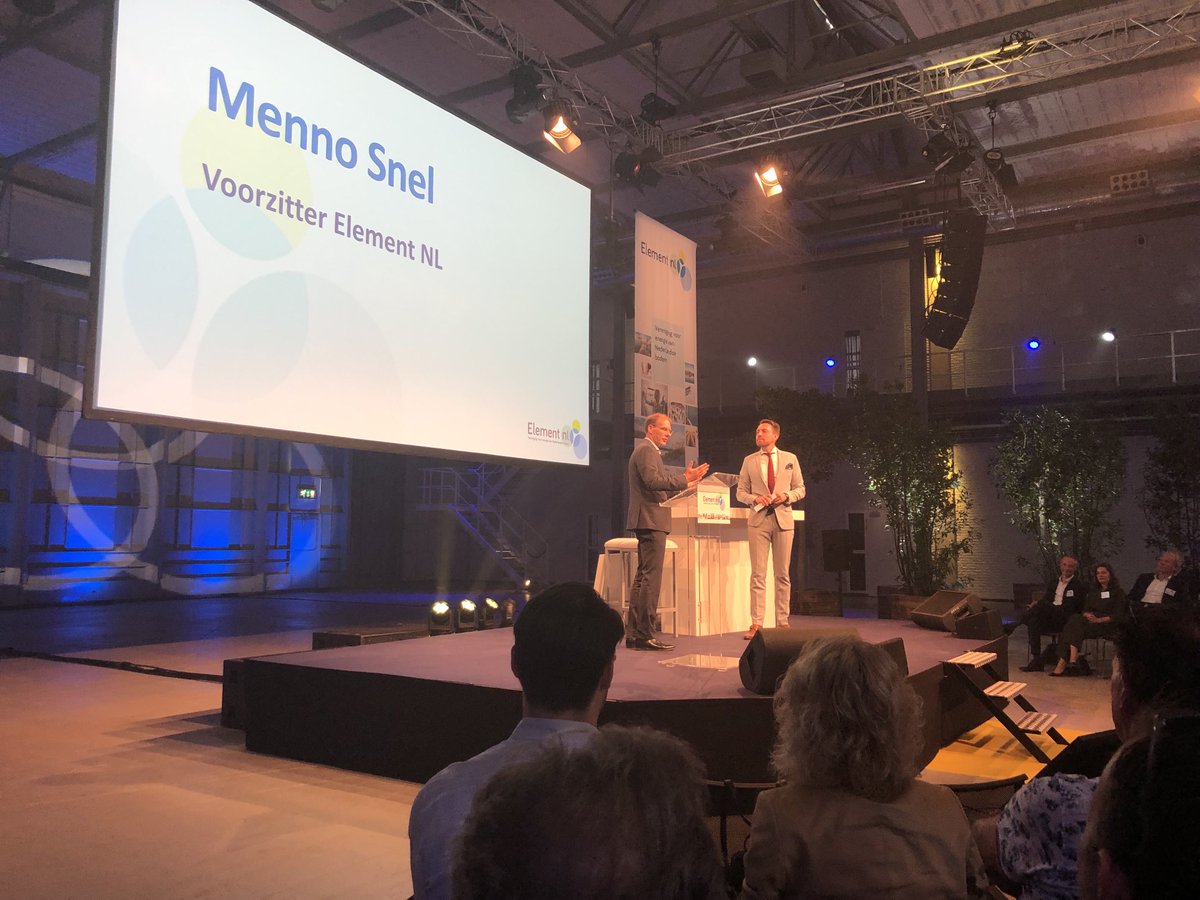 Vanmiddag namens ⁦<a href="/portofdenhelder/">Port of Den Helder</a>⁩ aanwezig bij congres #NOGEPA, die vandaag verder gaat onder de naam #Element.nl De nieuwe naam geeft uitdrukking aan de rol die de sector wil spelen in de afbouw van fossiele brandstoffen en de transitie naar duurzame energie! #waterstof