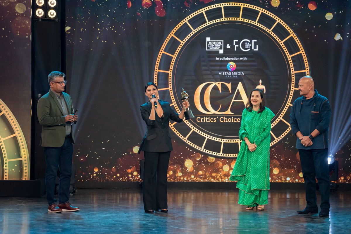 theFCGofficial's tweet photo. Konkona Sensharma bags two trophies at the #CriticsChoiceAwards - Best Actress, #AjeebDaastaans (#GeeliPucchi) and Best Supporting Actress, #MumbaiDiaries. Congratulations @konkonas for the terrific performances! #shortfilms #indiancinema #filmcritics #webseries #features https://t.co/QG6i4w8Fn1